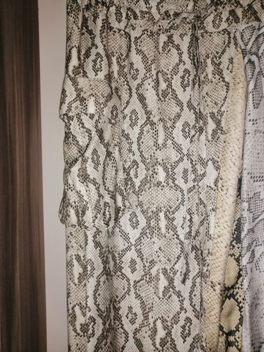 Pantaloni Zara ediție limitată