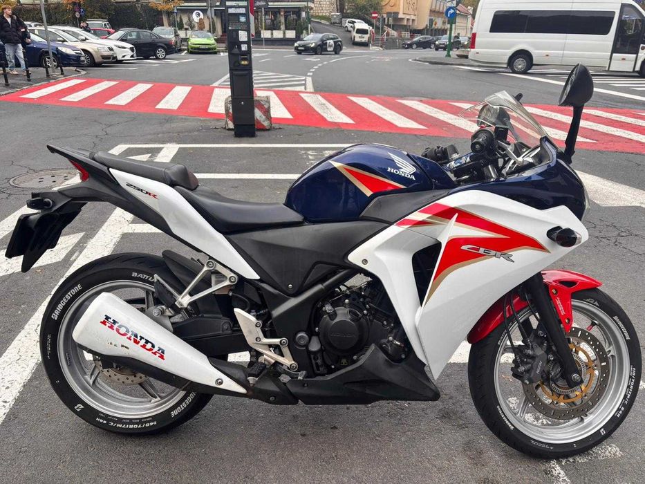 Honda CBR250R ABS (2011)