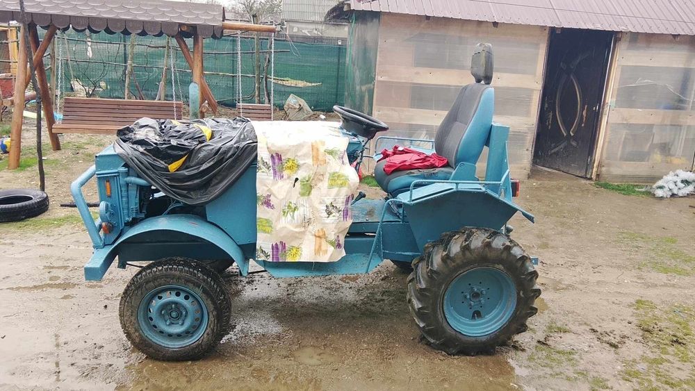 Tractoras de vanzare