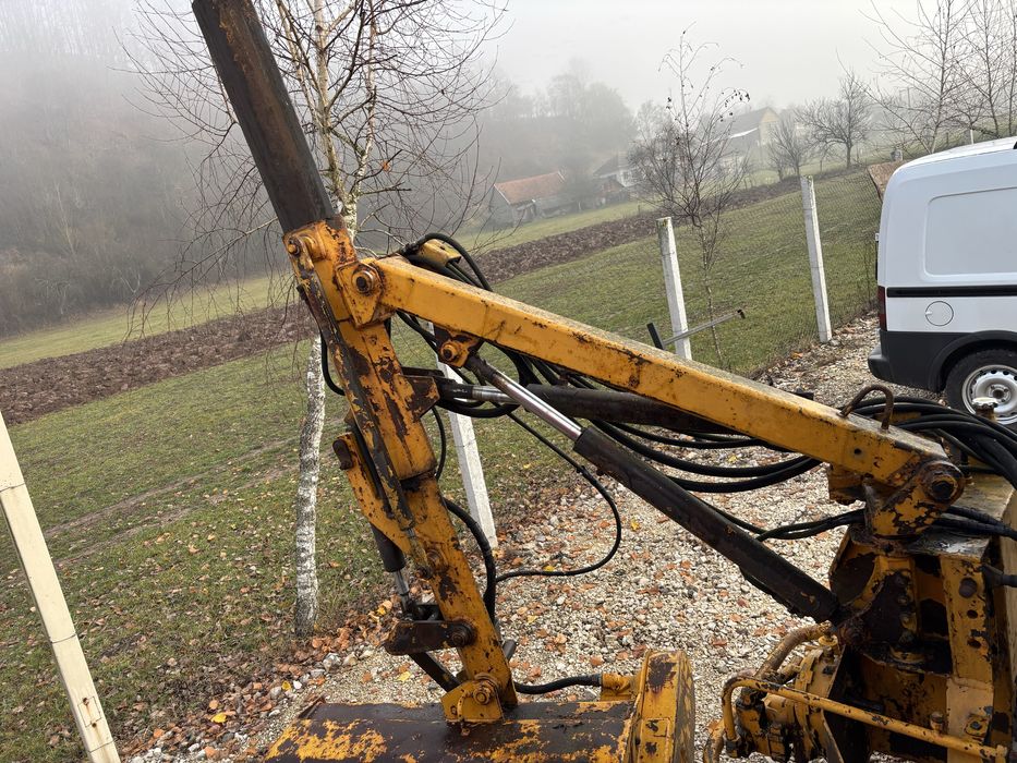 Tractor deutz dx90 4x4 cu brat de cosit