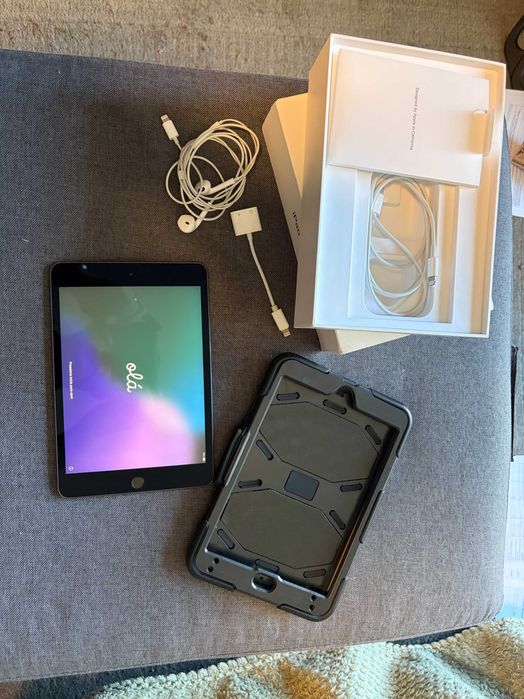 Таблет Apple iPad Mini (5-то поколение), 64 GB, в перфектно състояние