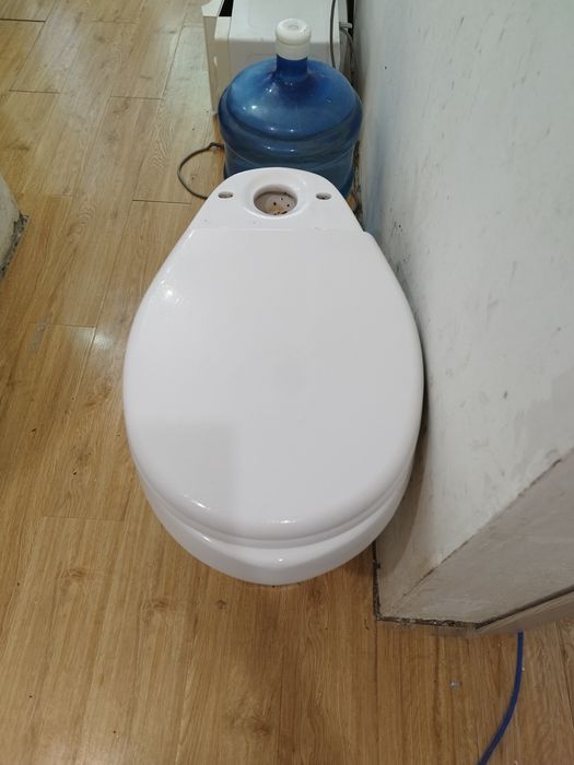 продам унитаз без бочка