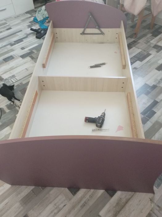 Подарявам легло 90/200 без матрак