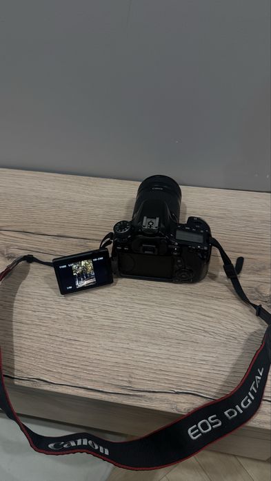 Фотоаппарат Canon 70D