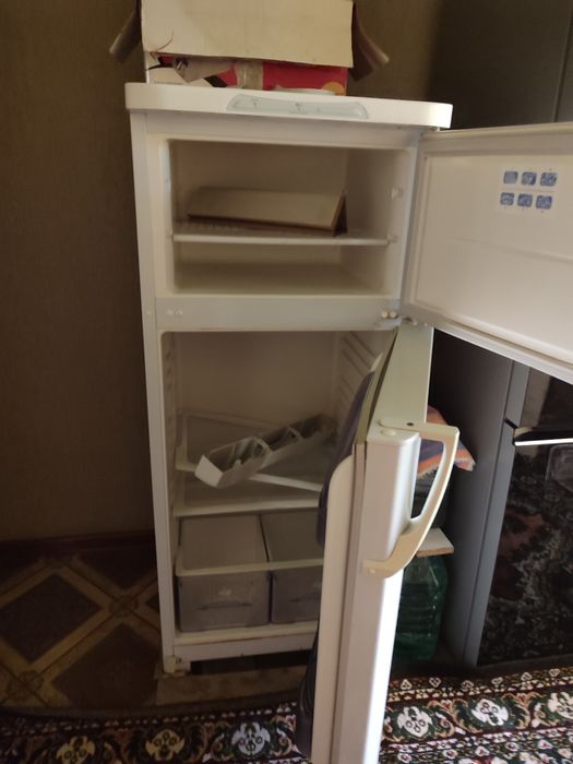 Холодильник тез ва арзон сотилади