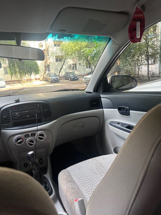 HYUNDAI Accent 2007 — imagine 3
