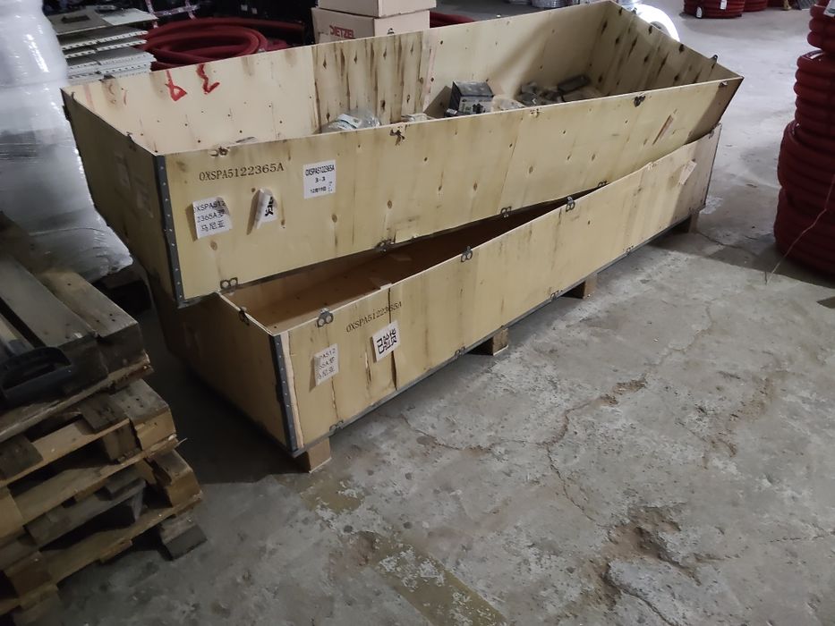 Lada de lemn pt cereale preț fix nu se livrează pe curier. 240x75x41cm