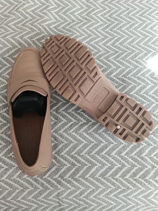 Продам Туфли ECCO