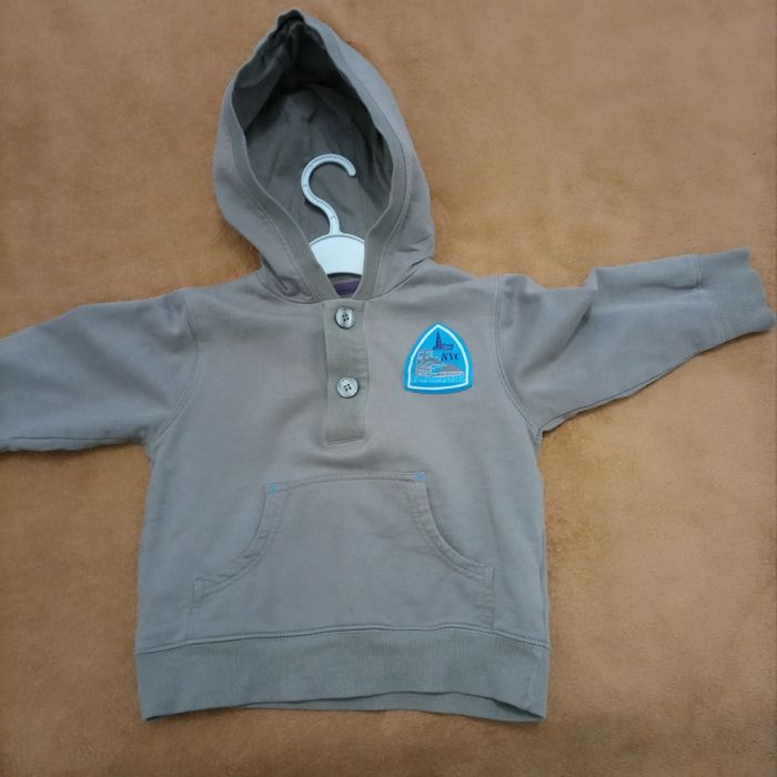 Продам детские вещи