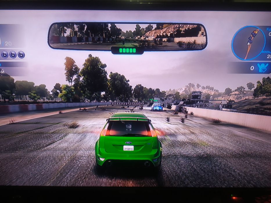 Kompyuter sotiladi uy , ofis , hamda o'yin uchun ajoyib kompyuter.