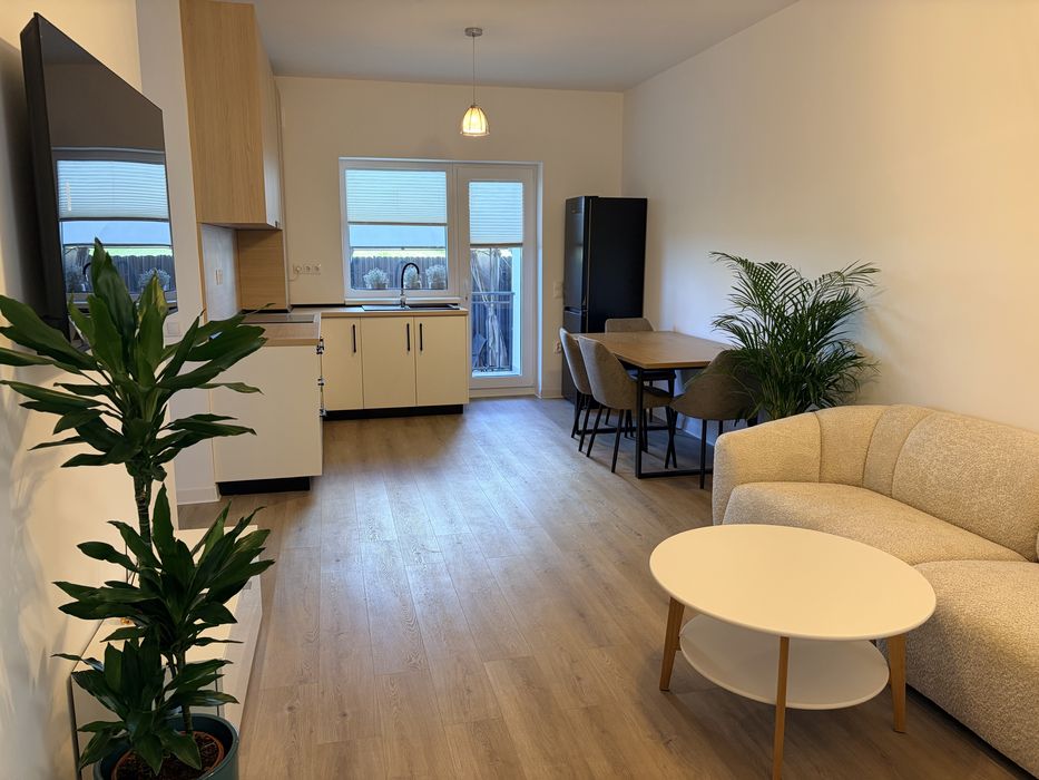 Apartament 3 camere zona Selimbar cu gradina de 87 mp