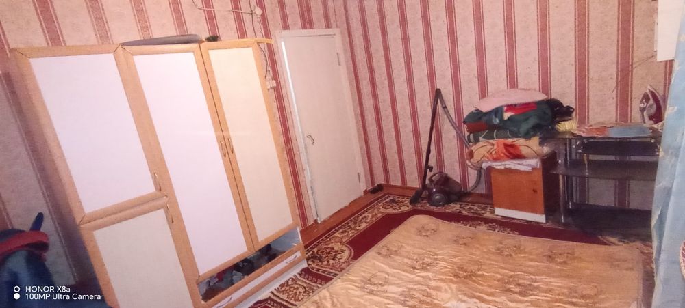 Uy sotiladi barcha jihozlar bilan