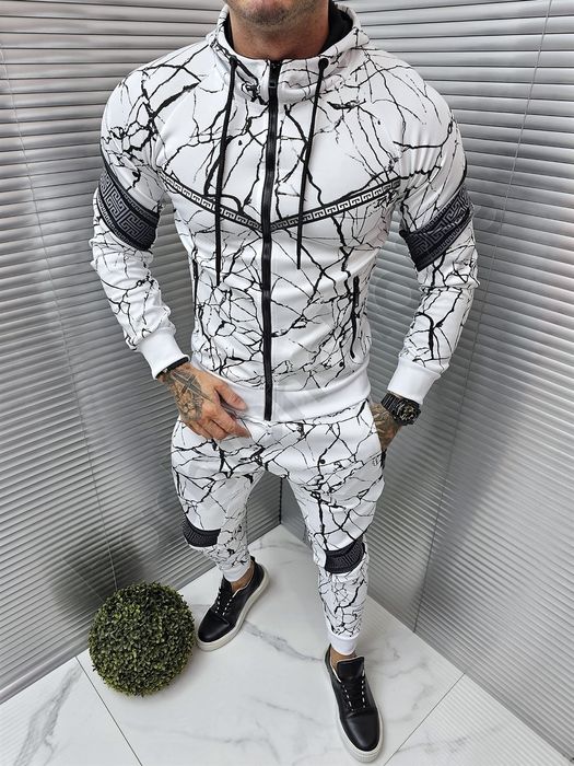 Мъжки комплект с мраморен ефект и мотиви тип Версаче-бяло