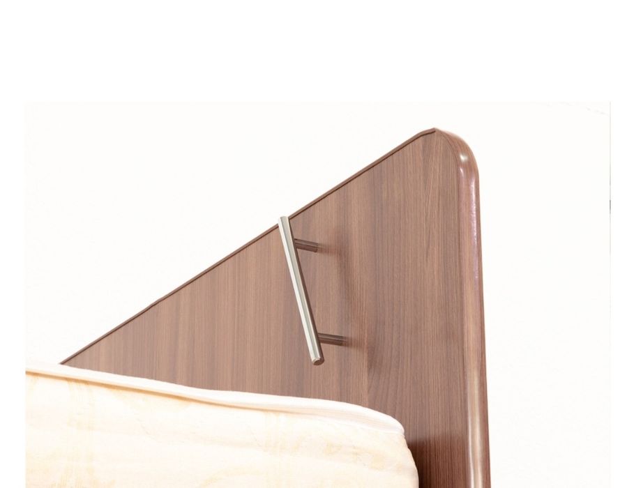 Двухъярусная кровать