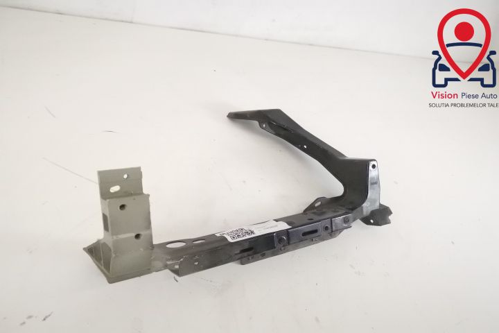 Ягуар Х760 / Jaguar XE X760 Оригинален ляв фар в добро състояние за Яг