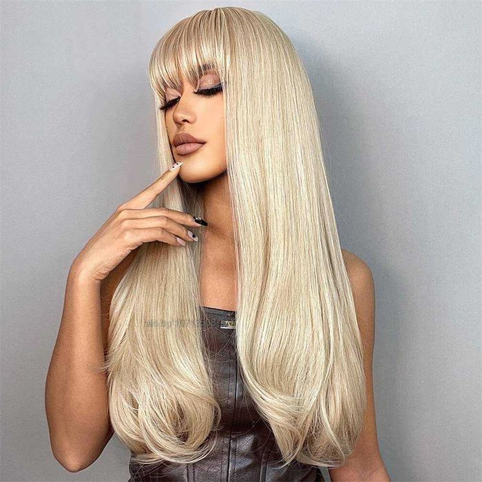 Перлено руса перука с бретон