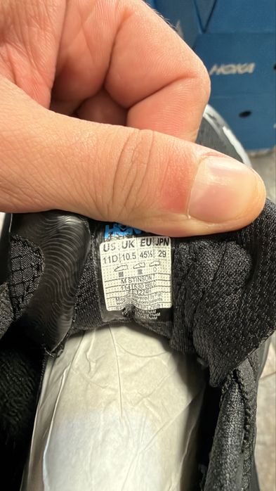 Hoka m stinson 7 marimea 45 1/3 noi nepurtati.
