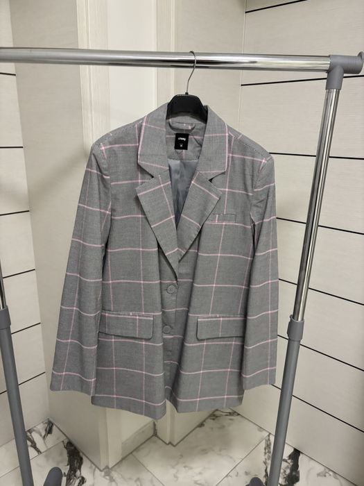 Сиво каре сако M