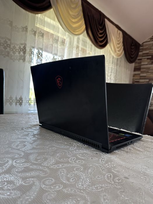 Laptop Gaming/Editare Foto-Video  MSI, RTX 2050, i5-12450H, 16GB RAM, Tastatură Iluminată, 144hz