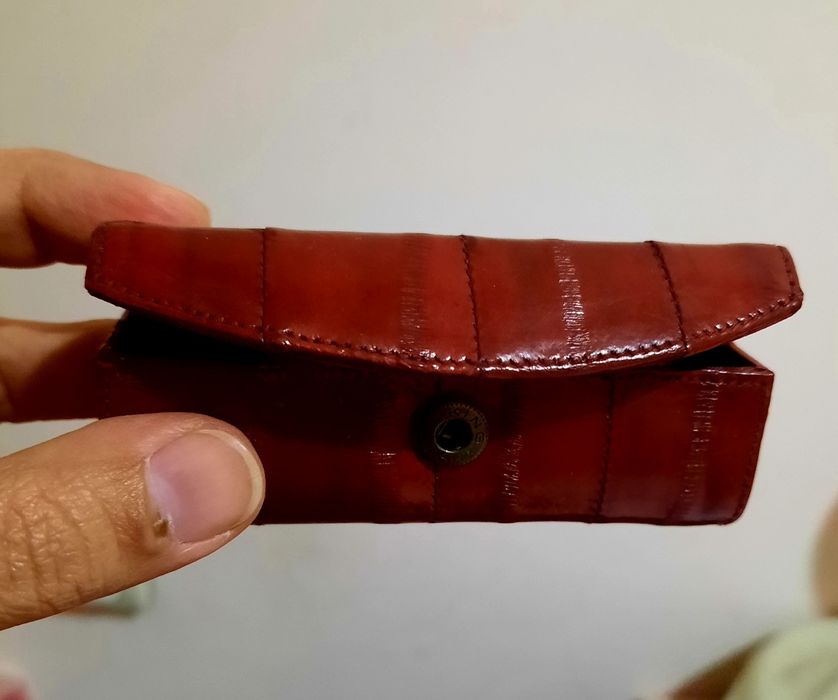 Кожаный футляр для помады