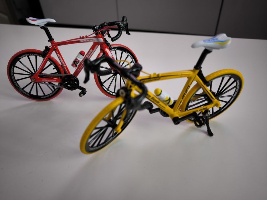 Macheta bicicleta metalica noua, scara 1:10