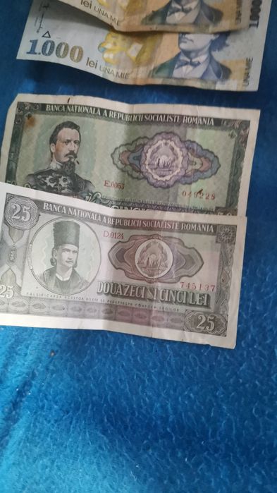 Bancnote și monede vechi