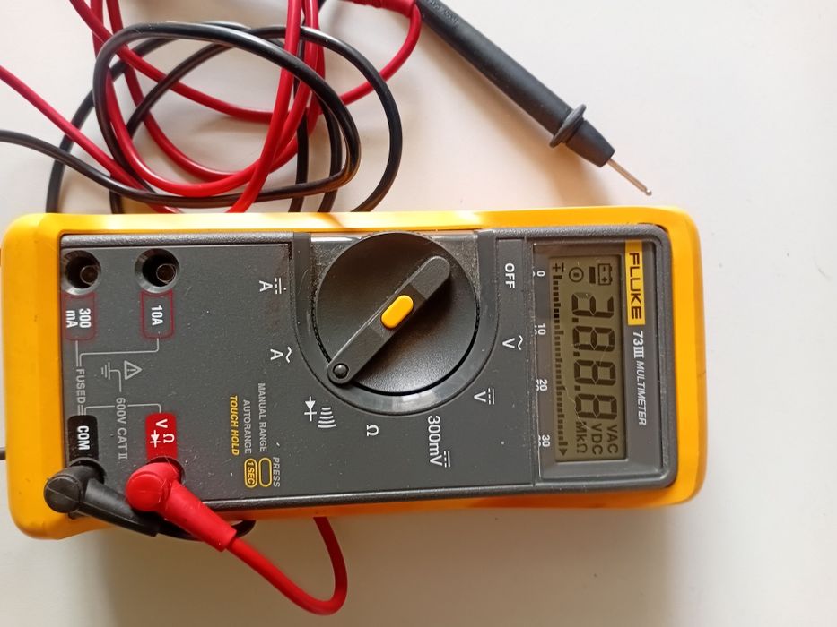 Продаётся мультиметр FLUKE