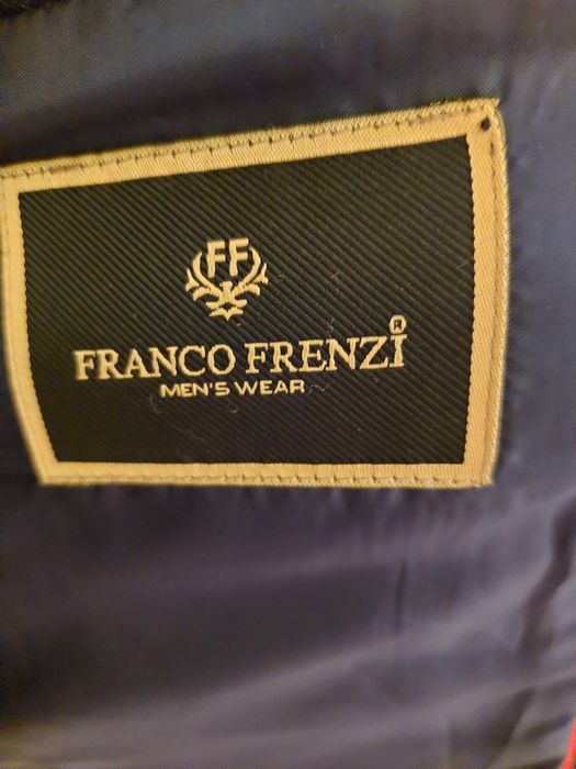 Продам отличный костюм