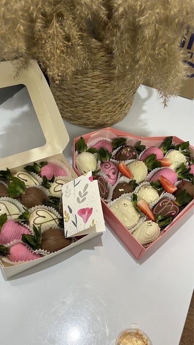 Клубника в шоколаде Алматы