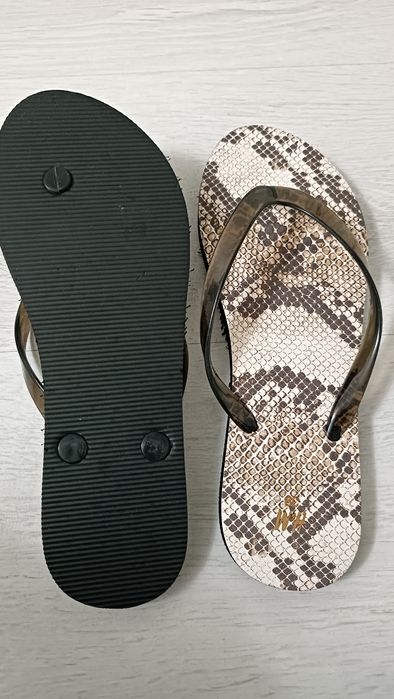 сланцы женские H&M 38