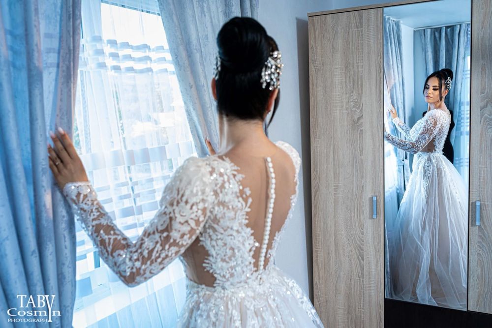 Rochie mireasa Oksana Mukha