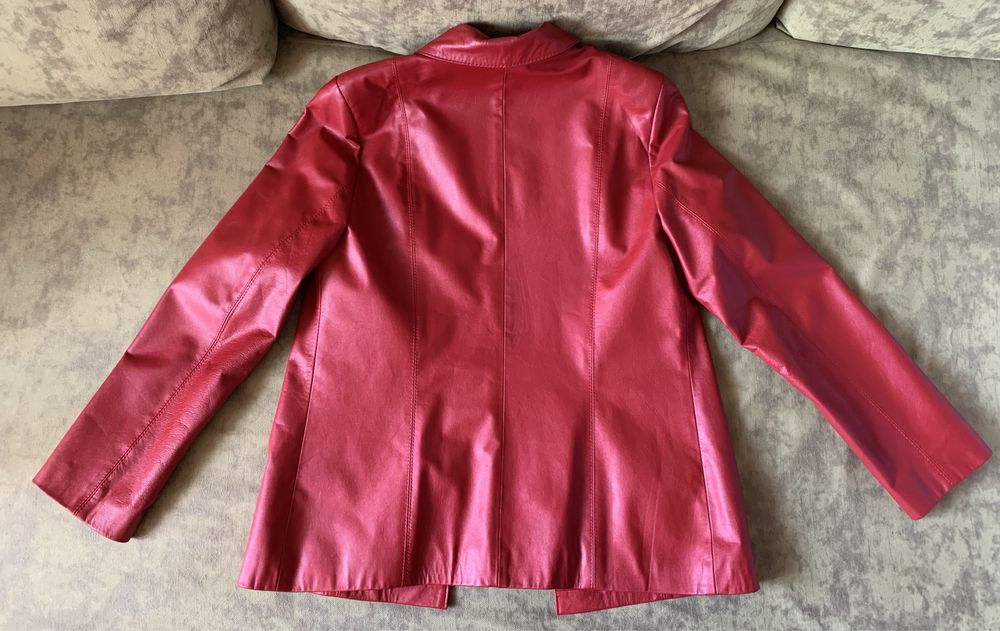 Дамско сако червено от естествена кожа