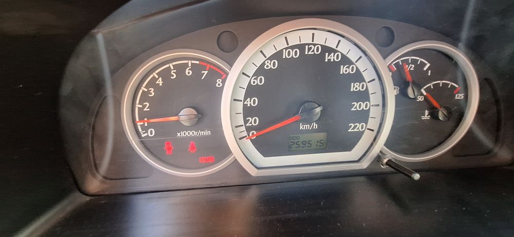 Vand sau schimb chevrolet Lacetti