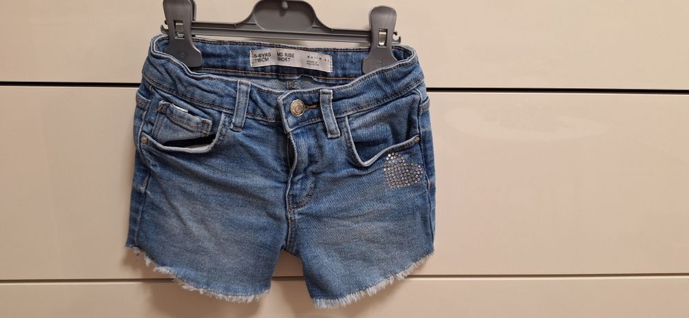 Къси дънкови панталони за момиченце - различни видове