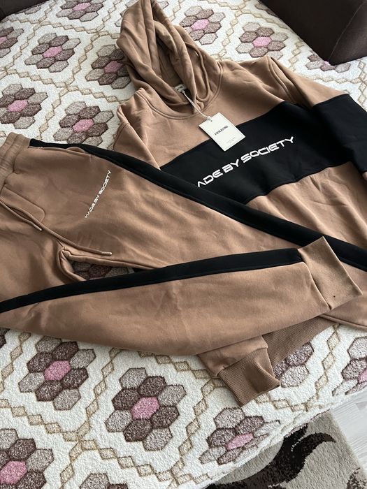 Trening Made BY Society