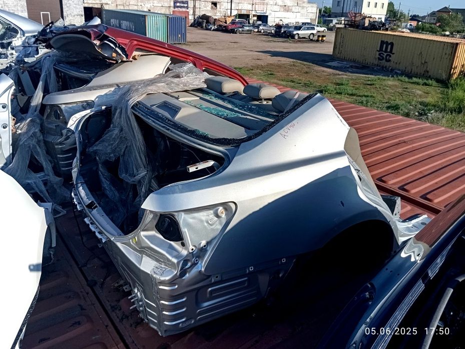 Задняя часть Toyota Camry 40