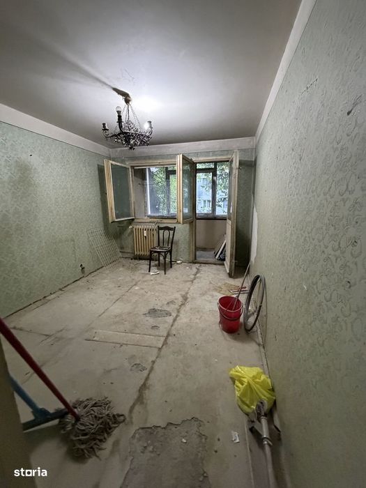 3 camere Emil Racovita Berceni  etajul 1 67mp loc parcare si boxa