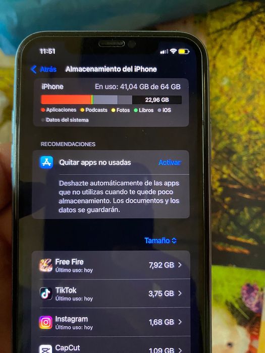 Vand sau schimb iphone xr albastru