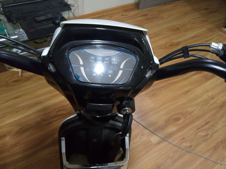 Э.Скутер, эилонг окинг , безота кманг просто так!