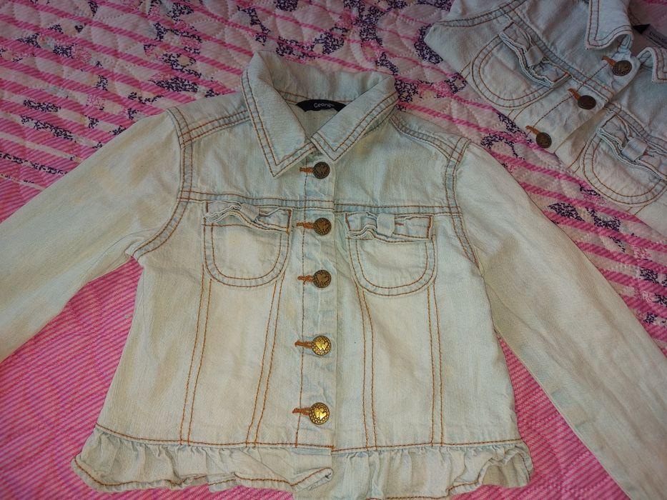 Якета и палта за близнаци момичета