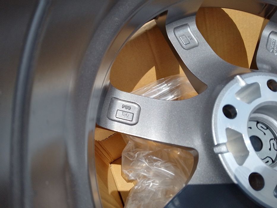 17 цола 5 х 120 мм БМВ / МИНИ - НОВИ