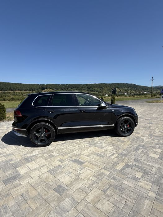 Volkswagen Touareg 4,2 v8 “2012”R Line