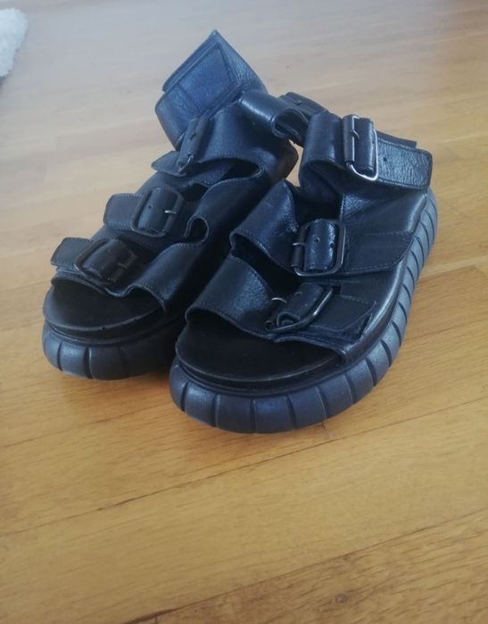 Exclusive сандали