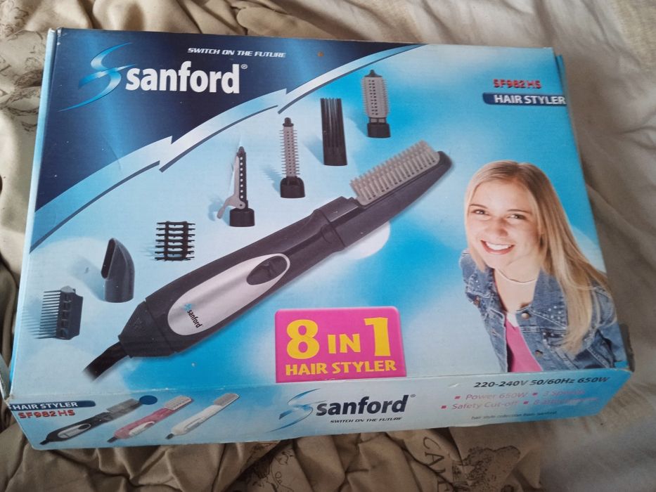 Продам фен с насадками