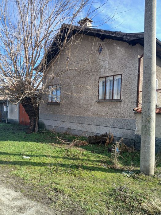 Продавам къща в с. Ковачево