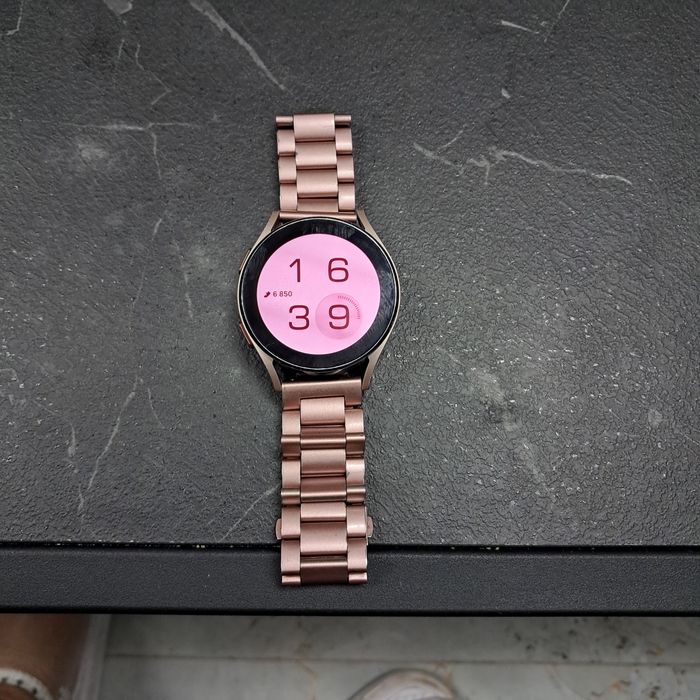 Samsung Galaxy Watch 4 -