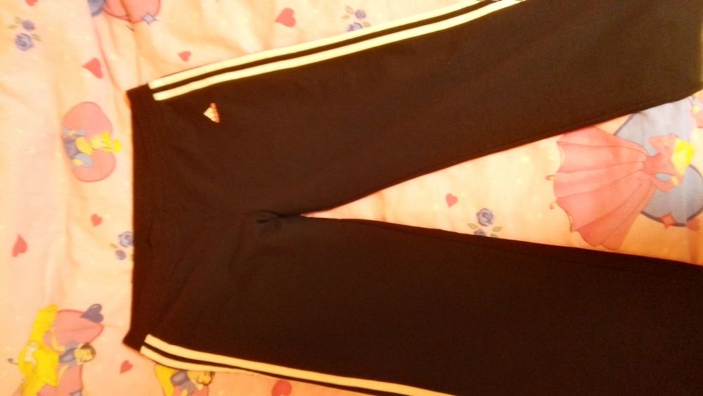 Pantaloni adidas măsură L