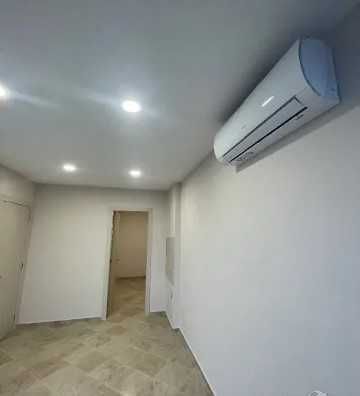 Дава се под наем Офис в Варна, Гранд Мол Варна - 50 кв.м за 510 € - Снимка #3