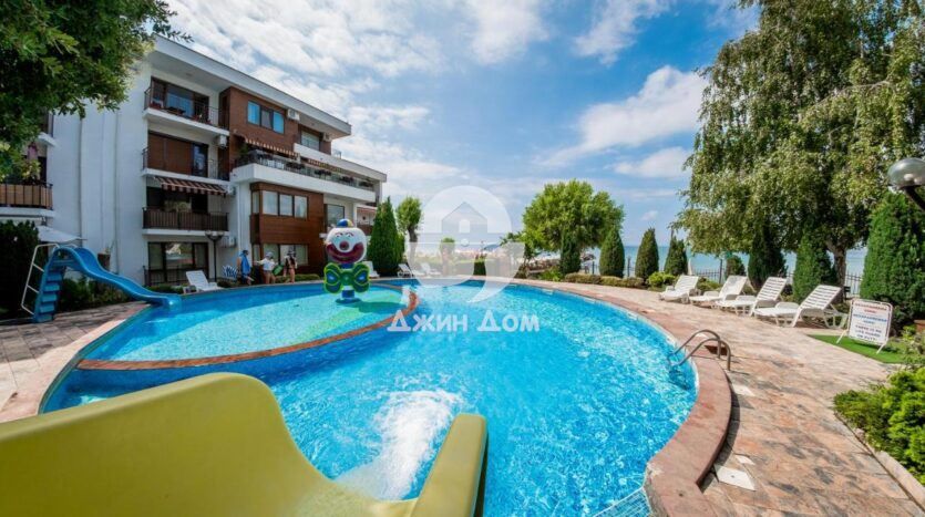 Продава се Тристаен апартамент в к.к. Елените - 117 кв.м за 1274 €/кв.м - Снимка #12