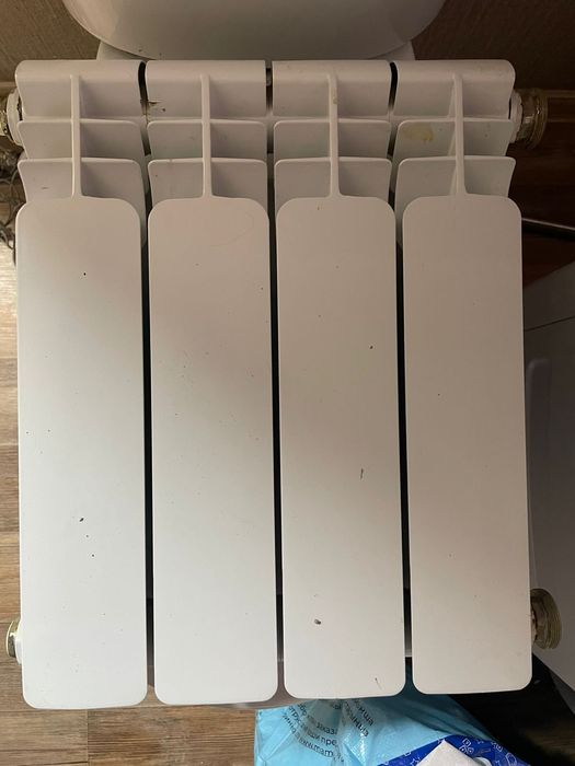 Продаю радиатор б/у